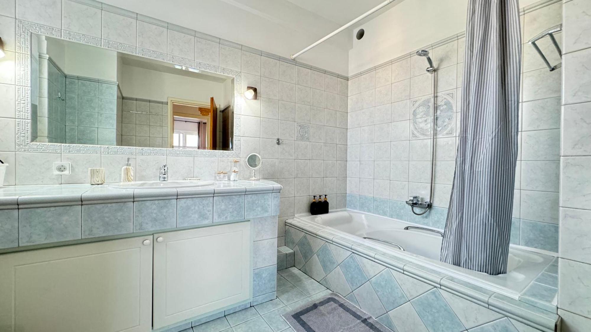 הרקליון Sunny Apartment For Couples & Friends In Centre מראה חיצוני תמונה